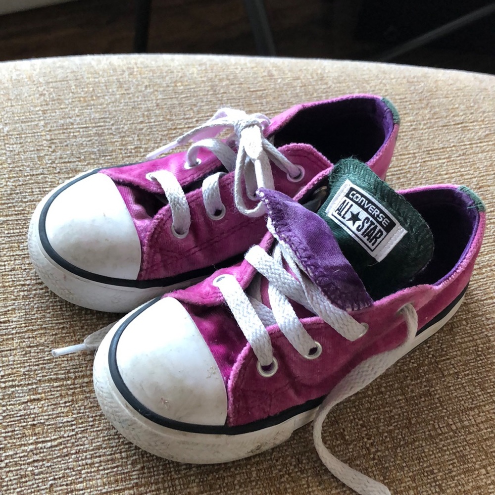 Velvet converse!